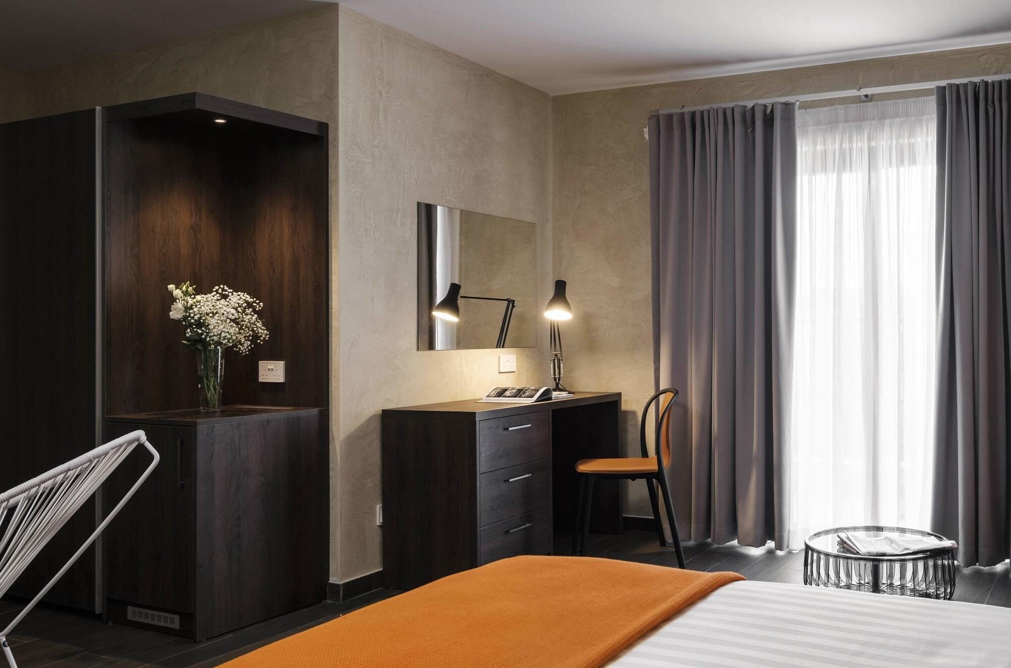 Adelphi Boutique Hotel Rabat Buitenkant foto